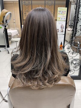 レリンク バイ コッミナム(LeLink by COMiNUM) ピンクアッシュバレイヤージュ