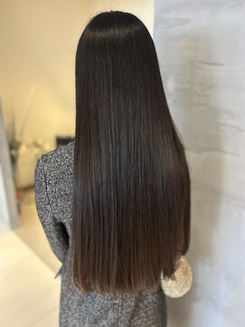 エミュ 伏見 国際センター(emu) 艶髪ロング/切りっぱなしロング/BYKARTE/美髪ケア