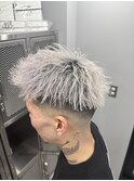 スキンフェード×ホワイトカラー