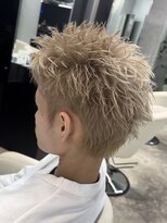 エデアンルクラ 下通(EDEAN Leclat)&nbsp;熊本MEN'S HAIR ブロンドヘア スパイキーショート