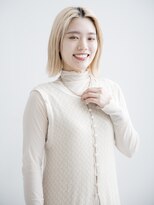 ピノ ウメダ(Pinot UMEDA) #切りっぱなしボブ #ブリーチカラー