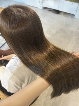 トリア(the tria) 【chika】明るめオリーブベージュ