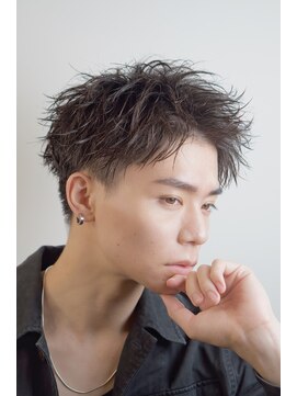 オーシャントーキョー ホワイト 原宿(OCEAN TOKYO WHITE) ツイストスパイラルアップバングショート