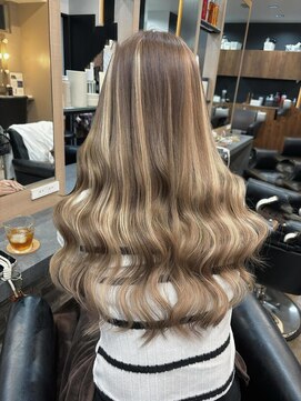 ラピス 横浜(Lapis) ミルクティーベージュシールエクブリーチカラーレイヤーカット