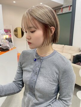 ぱつっとボブ/コントラスト/デザインカラー