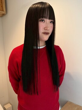 大人可愛い黒髪（暗髪）艶カラーエアストレートロングヘア