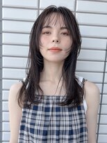 タス(tas) 顔まわりレイヤー透明感グレージュ似合わせ顔周りカット顔まわり