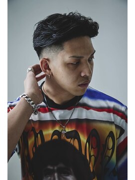 ザ フェイダーズ(The Faderz) スキンフェードオールバックセンターパート