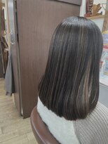 クネア(kunea)&nbsp;ハイライト/インナーピンクパープル/グレージュカラー