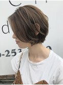 大人ショートボブ アッシュベージュ