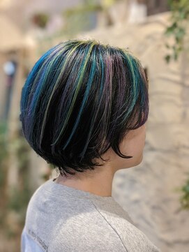 アリュー(allu) オーロラアウターカラーショートボブ