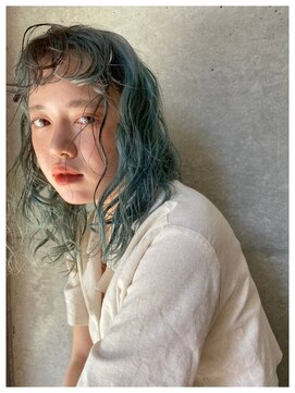 アンド(AND) ミントカラー×束感ウェーブ