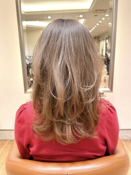 ビュートリアム265(BEAUTRIUM 265) ウルフカット/ミディアムレイヤー/イメチェン/20代30代40代髪型