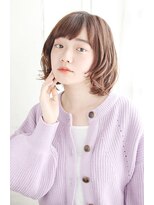 ラクシア(LUXIA)&nbsp;ゆるカールのフェミニンウルフボブ