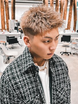 ルースト 渋谷店(ROOST) ミルクティーベージュ/グレージュ/スパイキーショート