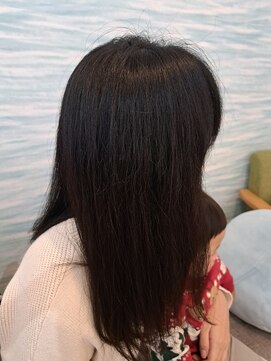 ラファミリア(la famiglia) ブラシ無しで纏まるトリートメント