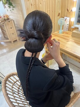 グラムール(Gramour) シニヨン