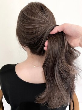 ジル ブラン 福岡(JIL BLAN) ハイライトレイヤーカットショートボブイルミナカラー天神大名