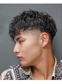 メンズマッシュパーマスペインカールスパイラルパーマ刈り上げ