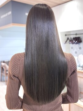 プラグ バイ ネオリーブ(plug by neolive) 小顔×髪質改善[髪質改善/縮毛矯正/韓国]T