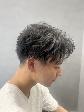 ジエクト アイロ 江坂駅前店(The Ect ilo) センターパート×スパイラルパーマ 特殊パーマ