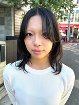 ナループロアツム(Nalu pu loa Tsum)&nbsp;ミディアムレイヤー/ウルフレイヤーカット/パーマ落とし