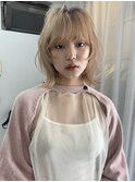 こなれミディなミルクティーベージュ