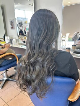 アトリーチェタ 田富店(ATTRICE) オリーブグレージュ