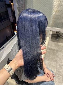 イリ 梅田(ili) ネイビーブルー