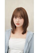 シアバイルーシー(SIA by LUCEY)&nbsp;暖色カラーブリーチなしピンクボルドーカラーレイヤーカット赤髪