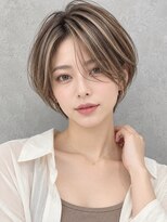 アースオーセンティック 立川店(EARTH Authentic)&nbsp;丸みショート×白髪ぼかしハイライト