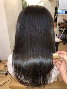 アコンプリッシュ 代官山 恵比寿(accomplish) クリスタルミネコラ