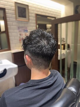 エヌドットバーバー ギンザ(N.BARBER GINZA) 春パーマ/カーリーヘア/フェード【銀座】<理容室>