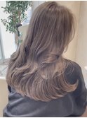 巻けるプレミアム縮毛矯正とツヤたっぷりグレージュ
