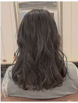 オーブ ヘアー リリー 博多2号店(AUBE HAIR lily) グレージュ