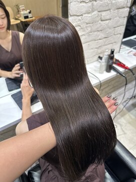 フリーラ 表参道(freera) オリーブグレージュ