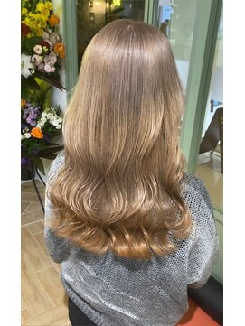 ラヴィズム(LUVISM) ◎韓国ヘアー顔周りレイヤーおくれ毛前髪万代新潟