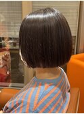 酸性ストレートショートボブ