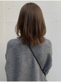 ミニウルフ20代30代40代明るめオリーブベージュ前髪なしボブルフ
