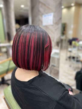ジプソ(Gypso Hair salon) 【 ミニボブ × 赤黒アンブレラカラー 】