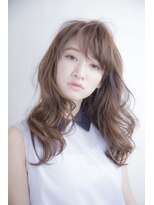 アミィヘアー(Ami Hair)&nbsp;フェミニンロング×コーラルベージュ