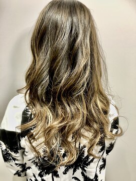 ブゾン(buZon) 【buZon高田馬場ブゾン】アッシュ グレーバレイヤージュ