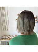 切りっぱなしボブ×オリーブベージュ