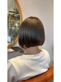 ●crenierで作る濃いめオリーブのボブ●