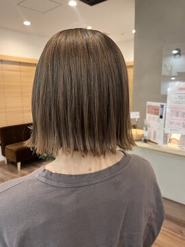 ブランシェ JR勝川駅前店 やわらかいミルクティーベージュ