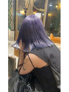 ロジッタ(ROJITHA) 【ROJITHA原宿表参道】ラベンダーカラー×外ハネミディ