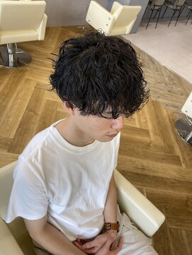 アレス バイ シカ 神戸三宮元町店(ALLES by Cica) 波巻きツイストスパイラルパーマツーブロック刈り上げ
