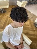 波巻きツイストスパイラルパーマツーブロック刈り上げ