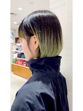 ピークアブー アヴェダ ギンザシックス(PEEK-A-BOO AVEDA GINZASIX) エンドカラー裾カラー伸ばしかけカラーネオングリーン