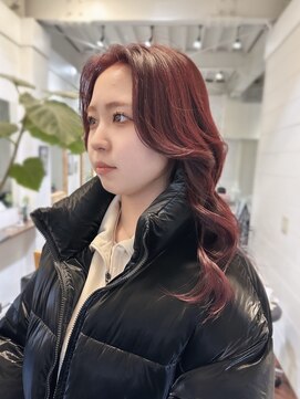 ラレイ ハラジュク(Lalei harajuku) 【白石】ブリーチなしダブルカラーワインレッド赤髪原宿暖色